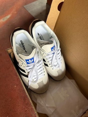 Baskets Adidas taille 38