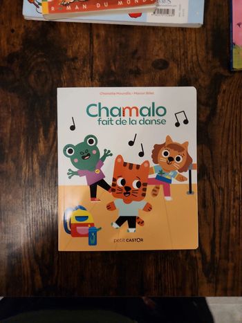 Livre : Chamalo fait de la danse