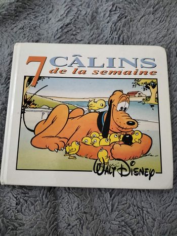 Livre : 7 câlins de la semaine - Walt Disney