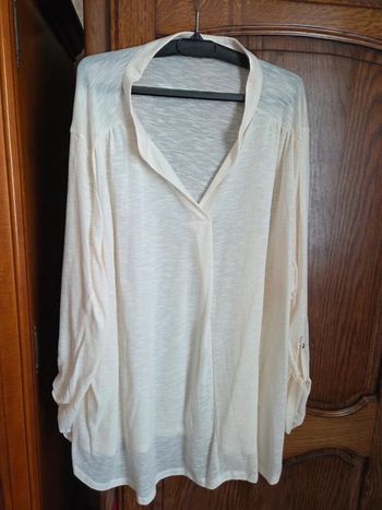 Blouse beige