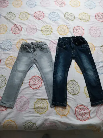Lot de 2 jeans garçon 4 ans