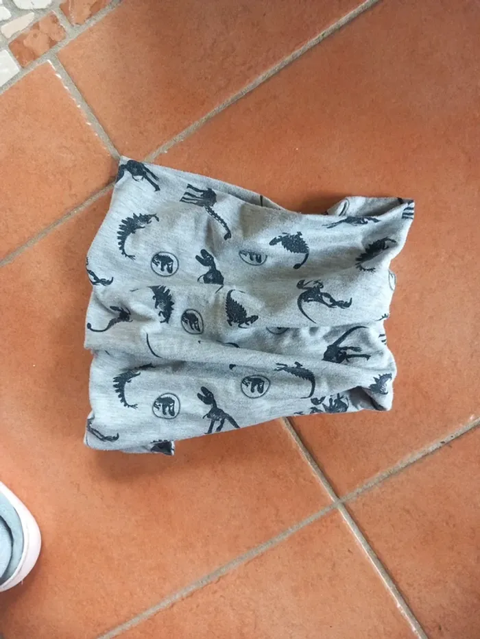 Tour de cou snood Jurassic world