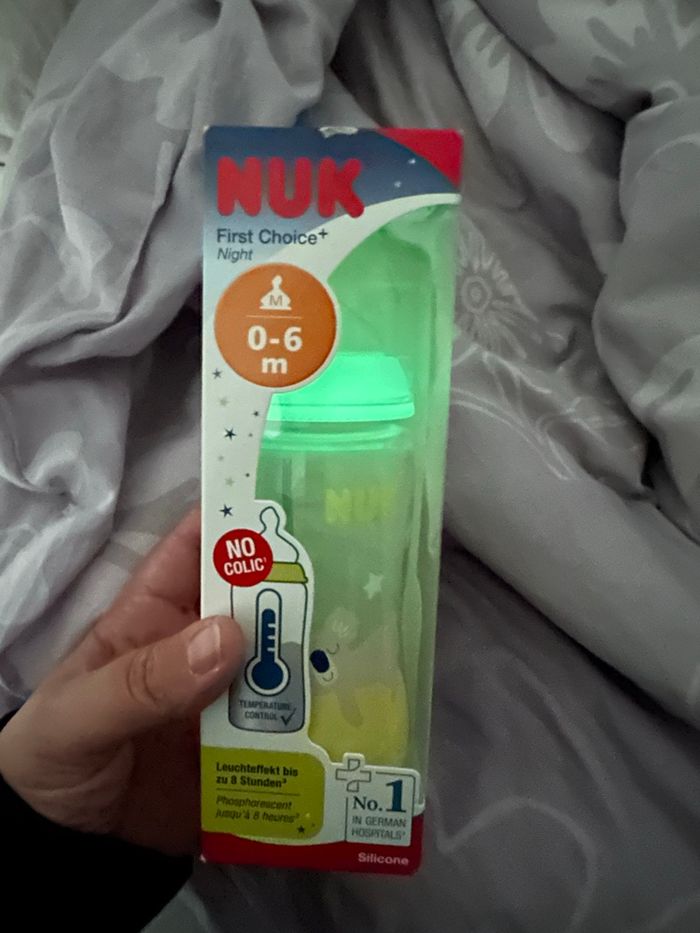 Biberon phosphorescent NUK - photo numéro 2