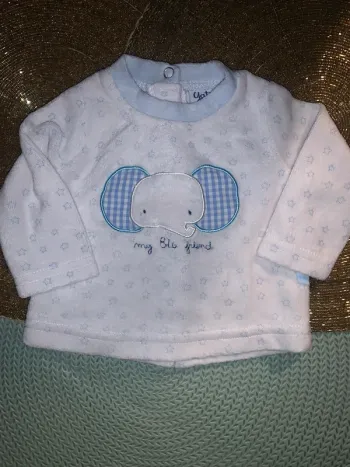 Pull naissance garçon excellent état 1 mois