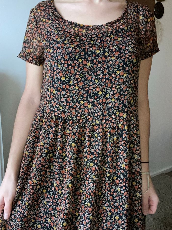 Très joli robe couleur automnale ddp taille s - photo numéro 3