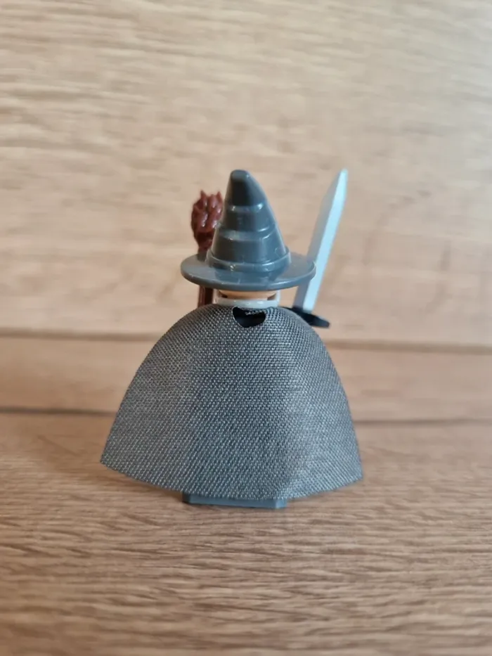 Figurine type lego Gandalf le gris seigneur des anneaux - photo numéro 3