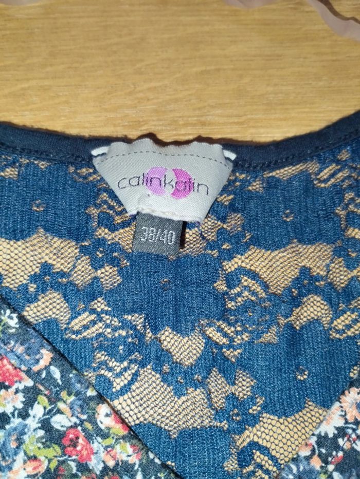 Haut fleurie taille 38/40 - photo numéro 3