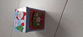 Boite métal Joyeux Noël