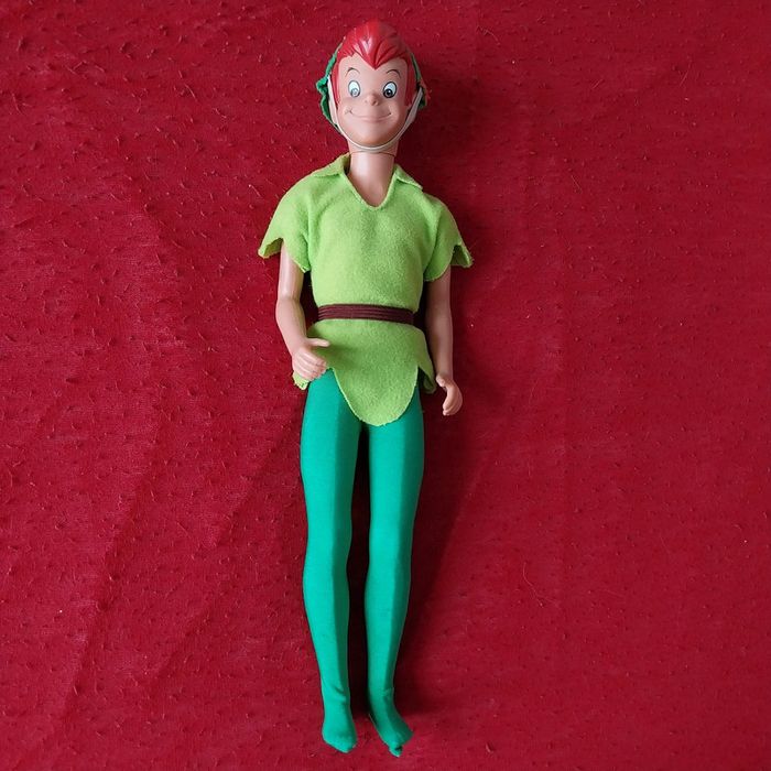 Poupée figurine Peter Pan hasbro 2001