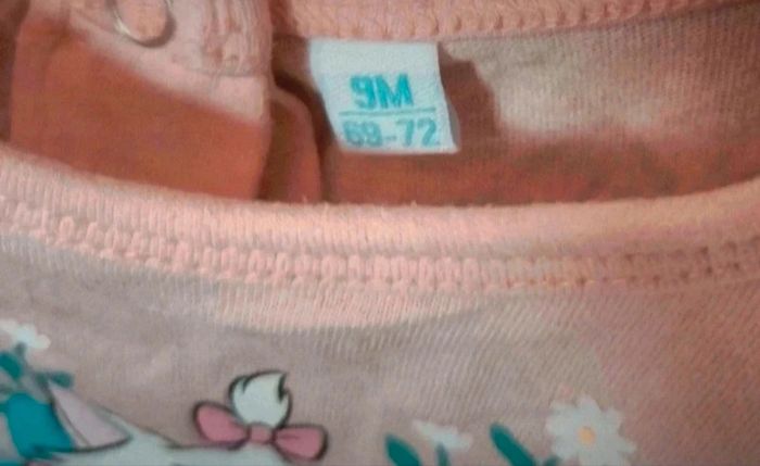 T-shirt fille Disney 9 mois - photo numéro 2