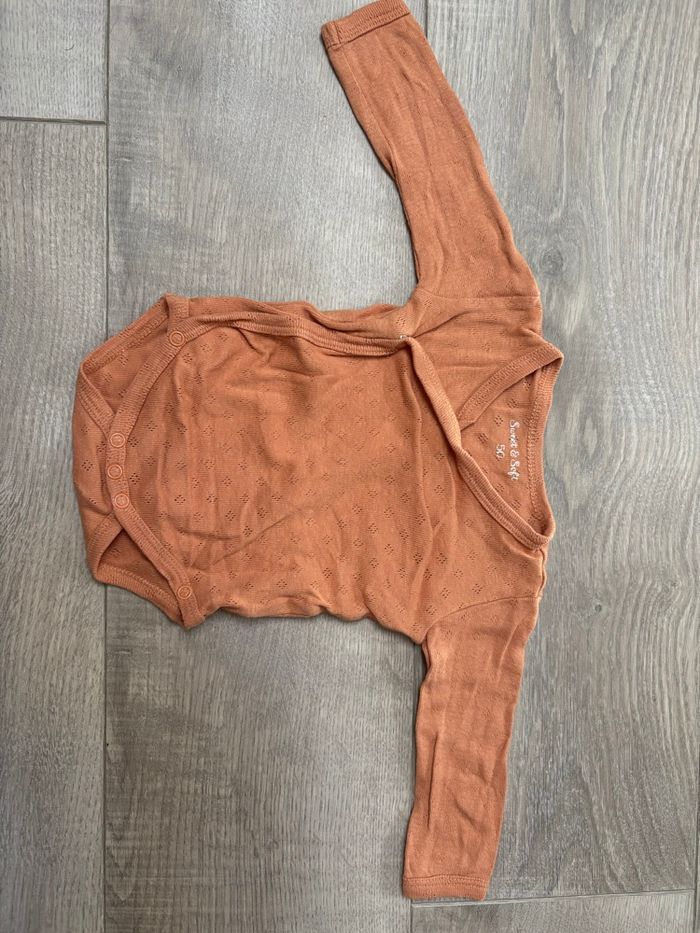 Lot de bodys - photo numéro 4