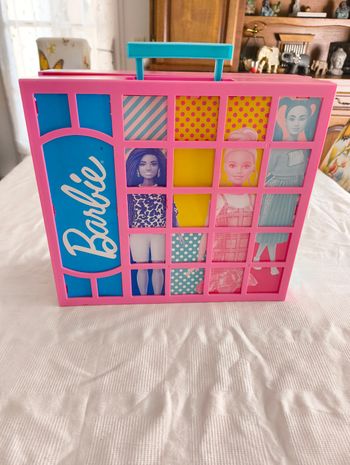 Dressing barbie