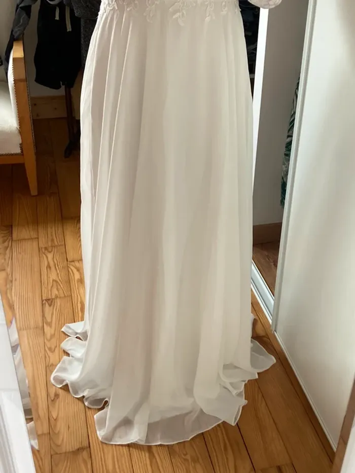 Très belle robe de mariée taille 38 neuve - photo numéro 13