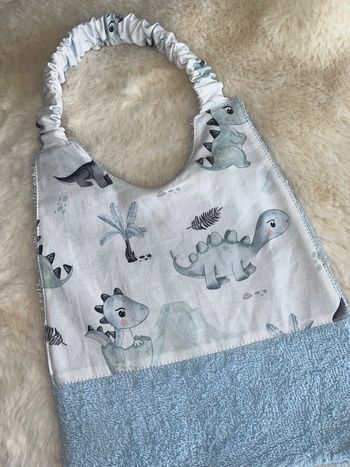 Bavoir élastique 8/24 mois 