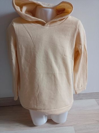 Sweat 7 ans neuf