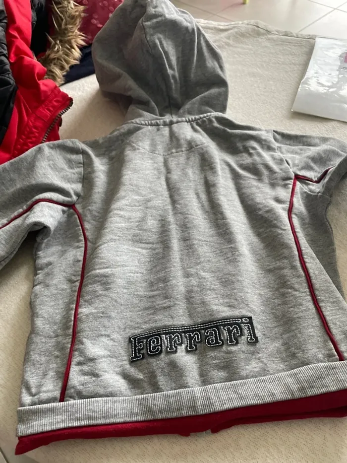 Veste de Ferrari, quatre ans - photo numéro 9