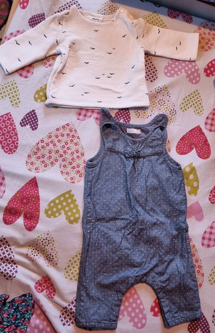 Salopette et t-shirt