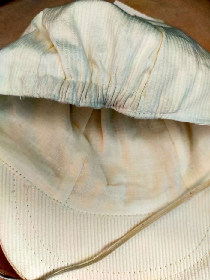 Casquette bébé en velours fin écru – unisexe - photo numéro 5