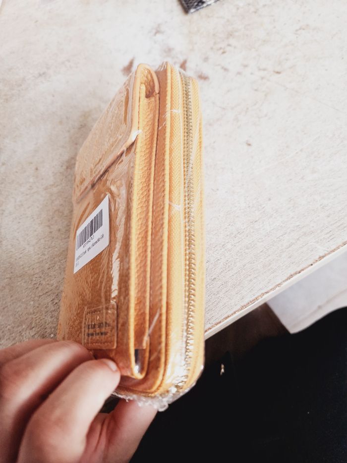 Portefeuille marron - photo numéro 3