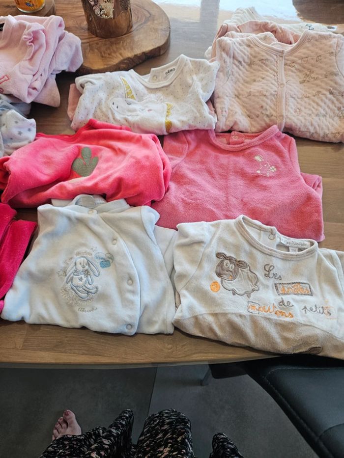 Lot de 15 pyjamas - photo numéro 2