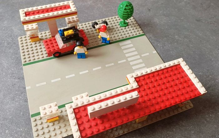 Lego station service 377 - photo numéro 2