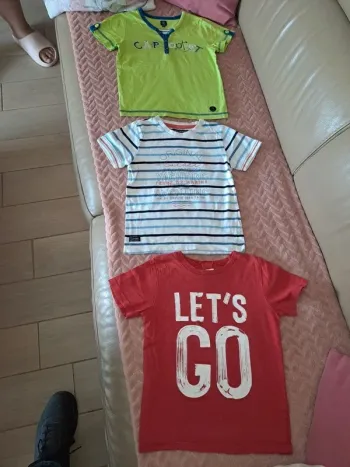 Lot 3 t-shirts garçon 5 ans MC qqs tâches prix mini