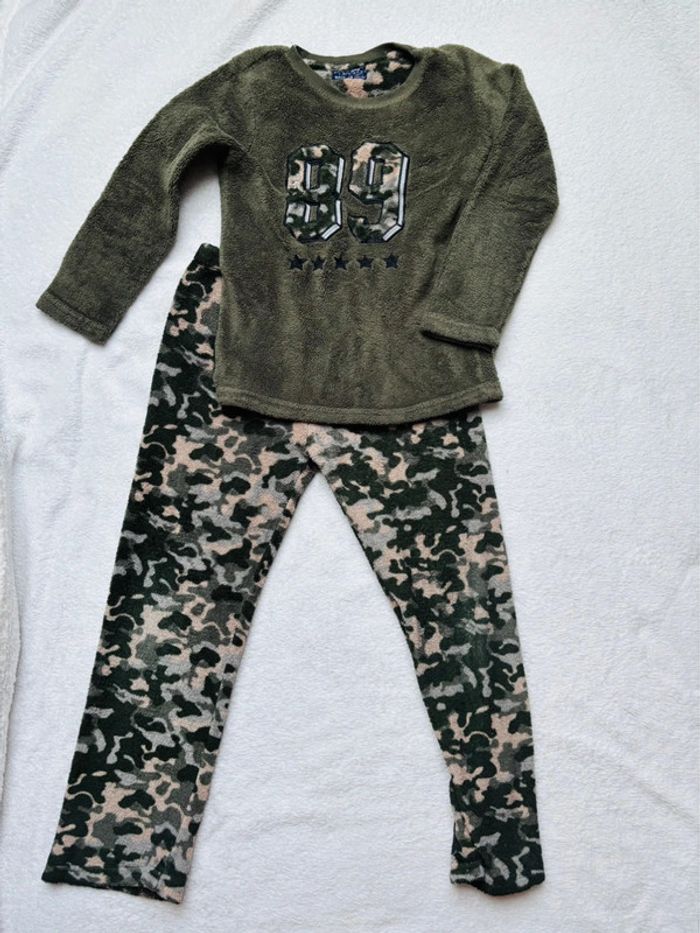 Pyjama très chaud 7/8 ans
