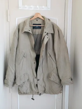 Manteau rembourré et doux taille 44-46