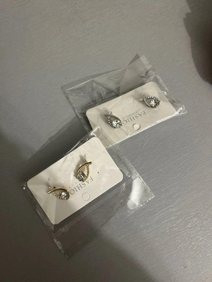 Lot 2 paires de boucle d’oreille