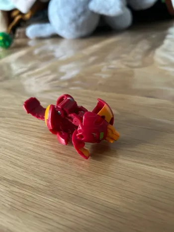 Bakugan Battle Planet Pyrus "hydorous" B400