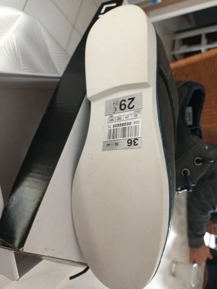 Chaussures garçon neuves - photo numéro 3