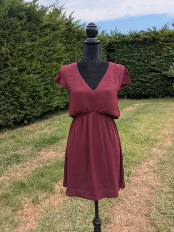 Robe col V, bordeaux - taille S