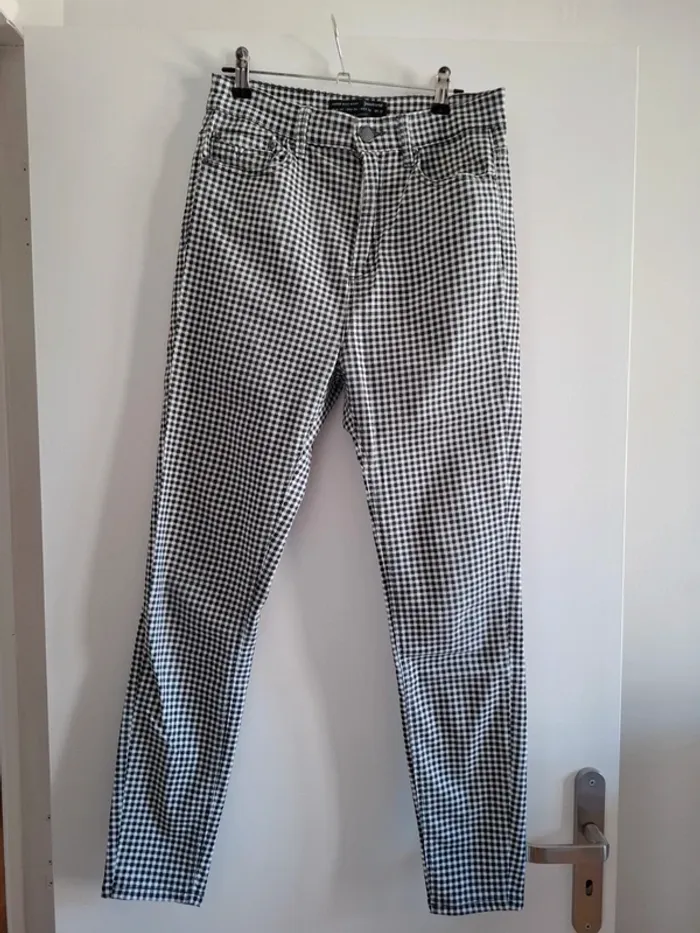 Pantalon vichy noir et blanc - Stradivarius - 38 - très bon état - photo numéro 2