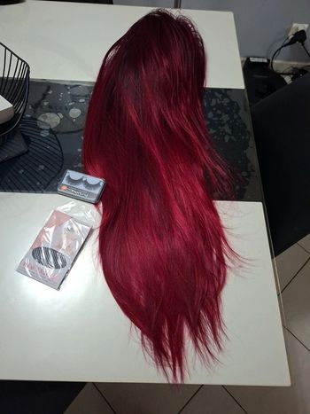 Perruque couleur vin rouge 73cm