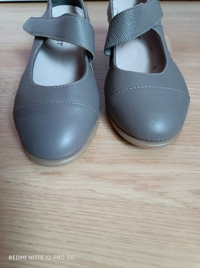 Ballerines beige/grise Damart p.37 neuves - photo numéro 5