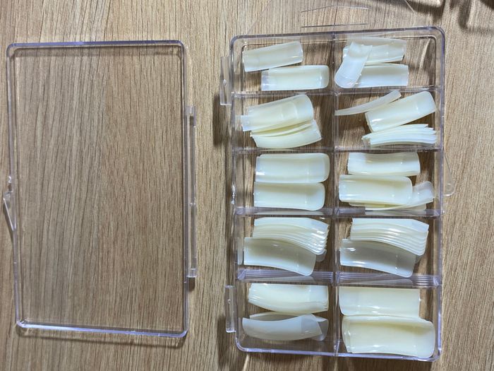Lot 2 boîtes de capsules pour ongles entamée - photo numéro 3