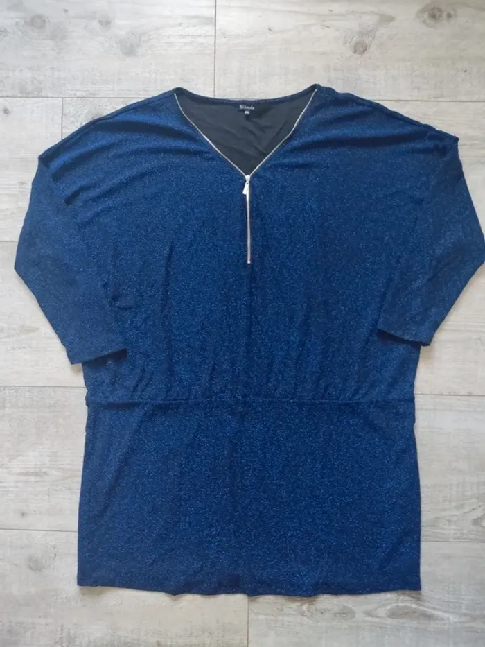 Robe mi-longue manches longues noire paillettée bleu électrique taille 54 M&S Mode