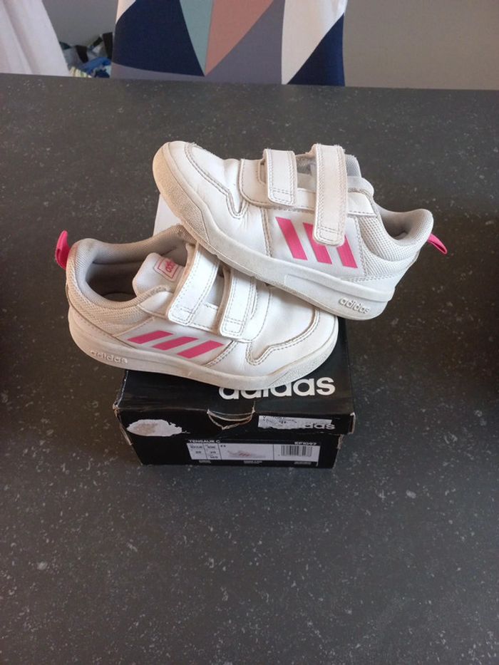 Baskets Adidas tenseur c p 28
