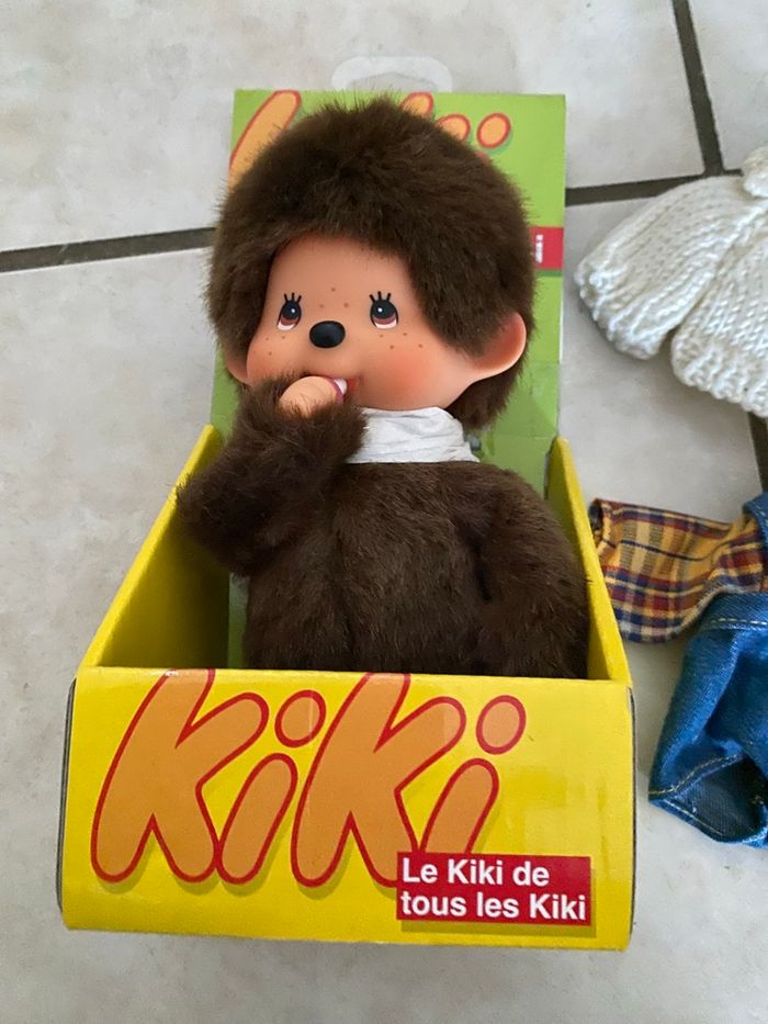Lot kiki le vrai neuf en boîte + 2 tenues idéal cadeau - photo numéro 3