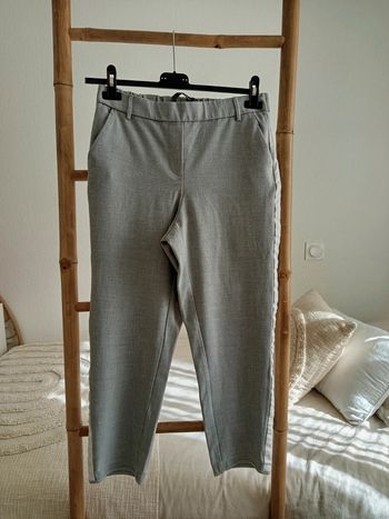 Pantalon gris bande blanche Zara Trafaluc taille M