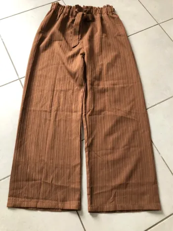 Pantalon fluide à jambe large