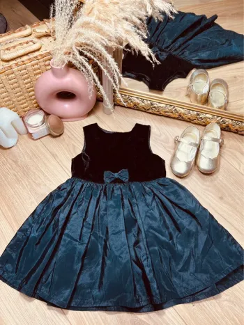 Taille 2 ans robe de fête fille Kiabi noire * velours satin * 🩷