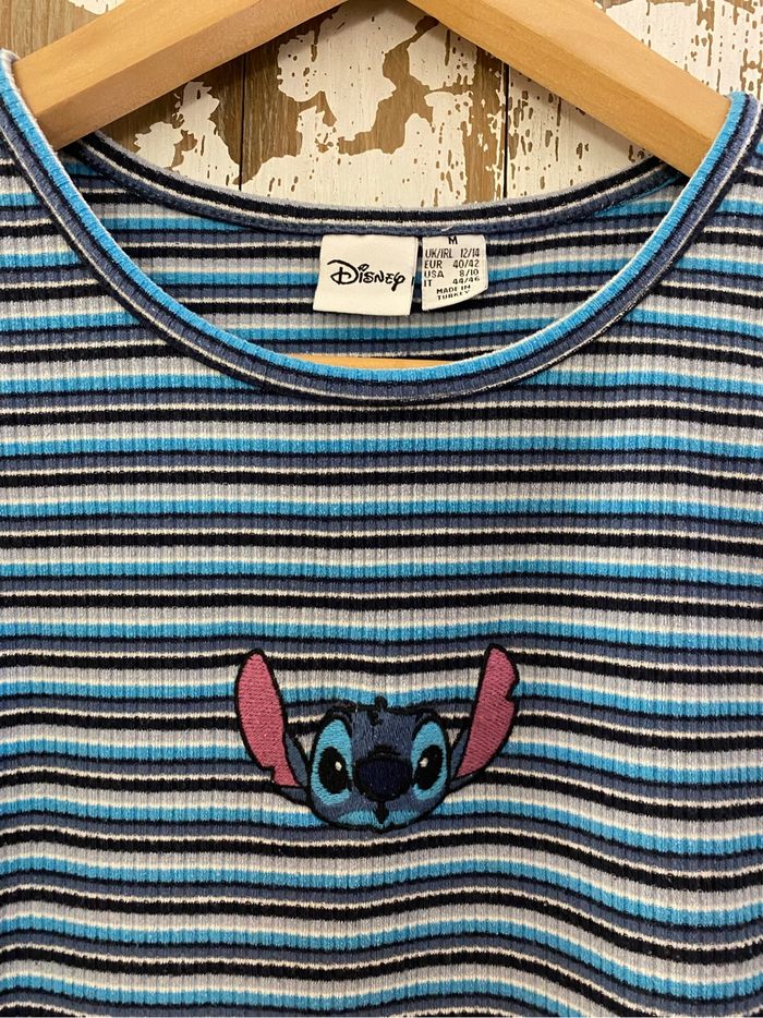 Top court Disney Stitch Taille M - quasi neuf - photo numéro 4