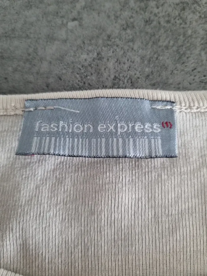 T-shirt Fashion Express - photo numéro 3