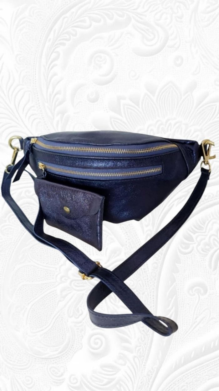Sac banane cuir irisé bleu nuit - photo numéro 8