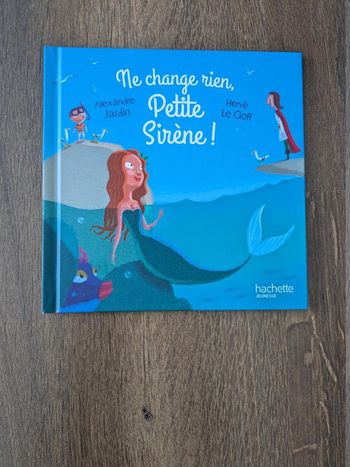 Livre Mac donald's Ne change rien petite sirène !