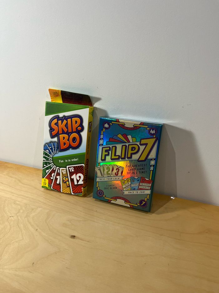 Lot Flip 7 + UNO Skip Bo – neufs - photo numéro 2