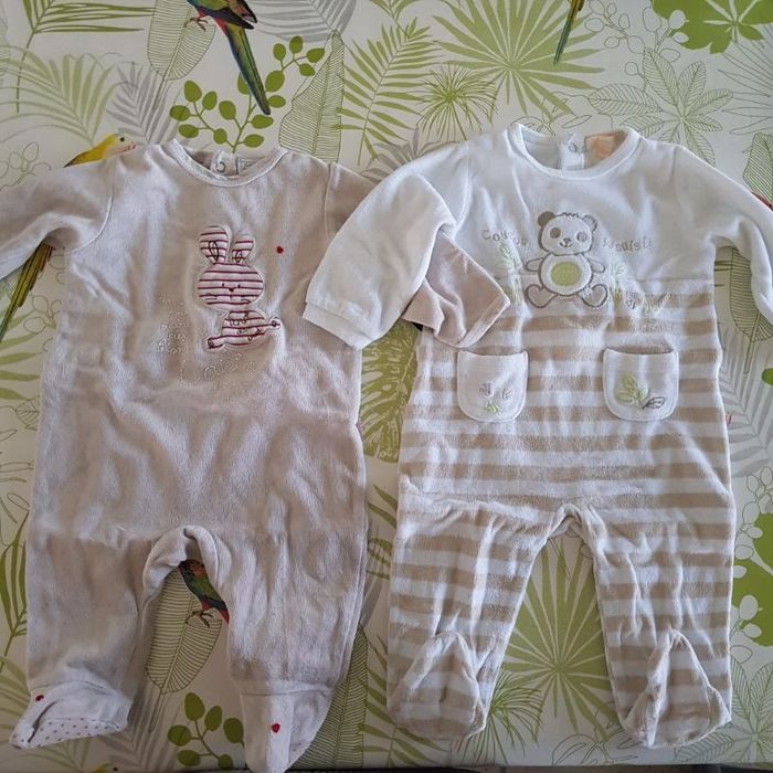 Lot de 2 pyjamas 1 pièce mixte taille 6 mois