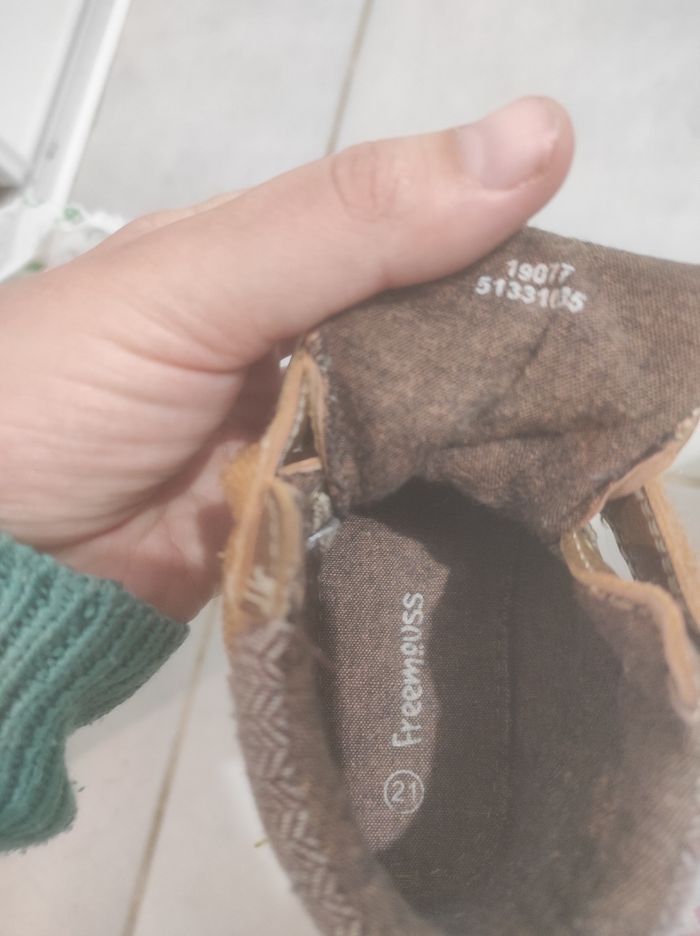 Chaussures t21 - photo numéro 8