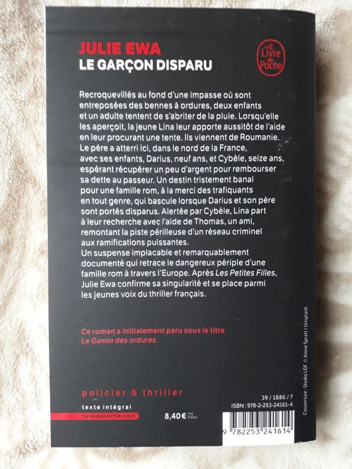 Livre "le garçon disparu" Julie Ewa - photo numéro 2